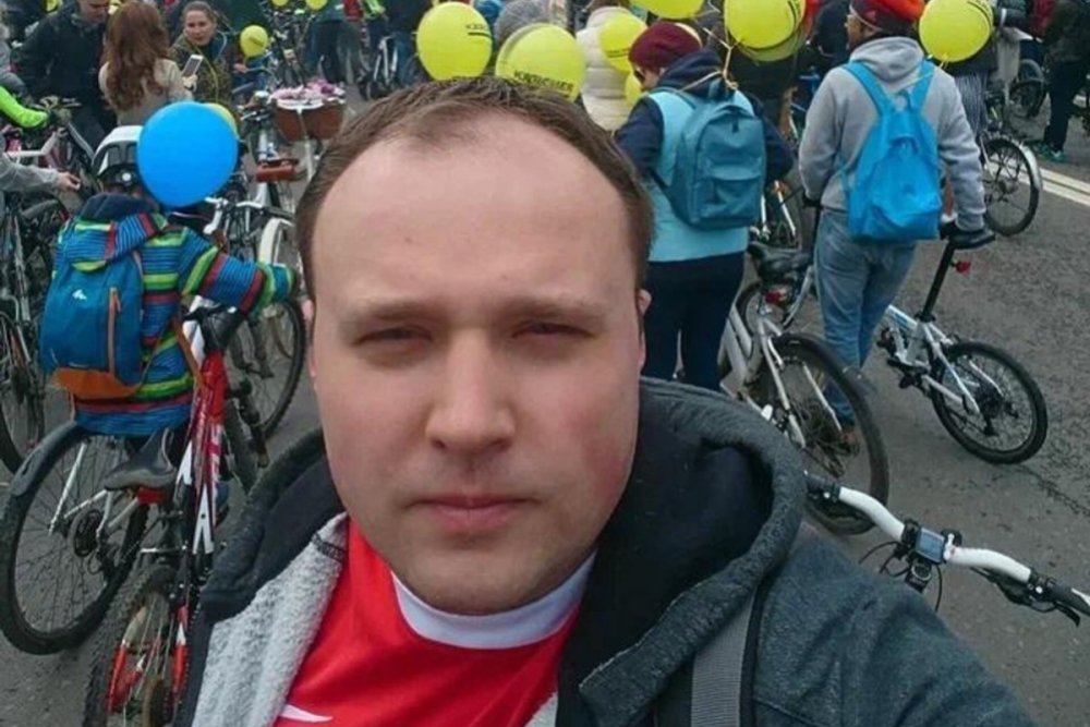 “Sputnik Azerbaycan”in hebsde olan sef redaktoru ev dustaqligina buraxilib