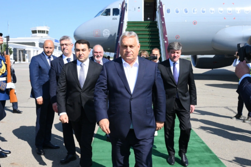 Viktor Orban TDT-nin Zirve Gorusunde istirak etmek ucun Qebelede seferdedir