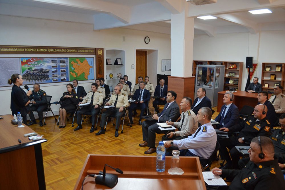 Bakida NATO-nun milli tehlukesizliye yanasmalari ile bagli kurs kecirilir