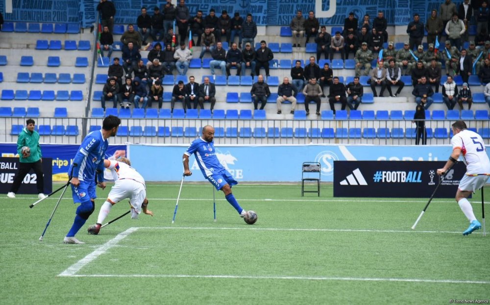 Azerbaycanin amputant millisi Bakida kecirilen Milletler Liqasinda ilk qelebesini qazanib