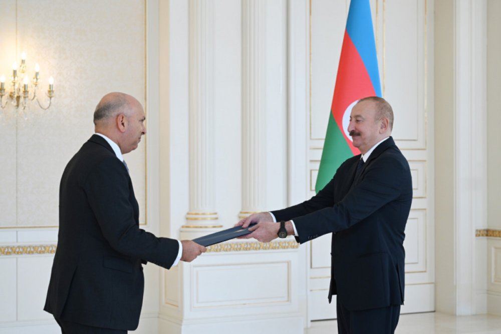 Prezident Ilham Eliyev Misirin yeni sefirinin etimadnamesini qebul edib