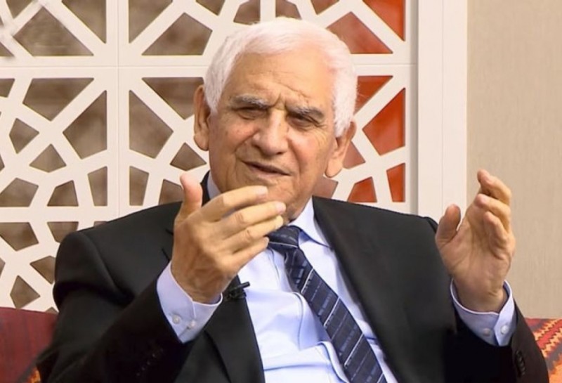 Xalq sairi Neriman Hesenzade xestexanaya yerlesdirilib, veziyyeti agir-stabildir