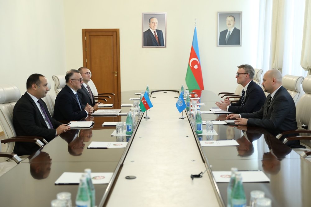 Sehiyye Nazirliyinde UST-nin Departament direktoru ile gorus kecirilib