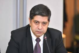 Audiovizual Sura: Iki hefte erzinde aparicilar 3 mine yaxin ecnebi soz isledib