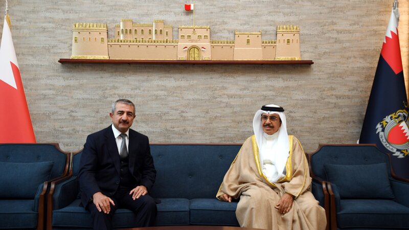 Elcin Quliyev Behreynin daxili isler naziri ile gorusdu