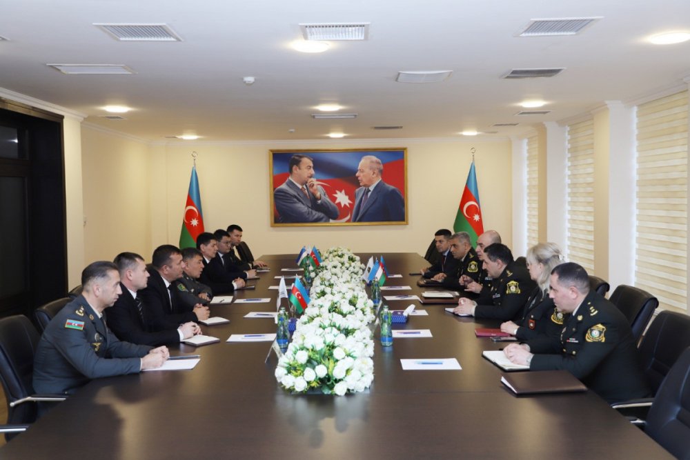 Seferberlik Xidmetinde Ozbekistan MN-in numayendeleri ile gorus kecirilib