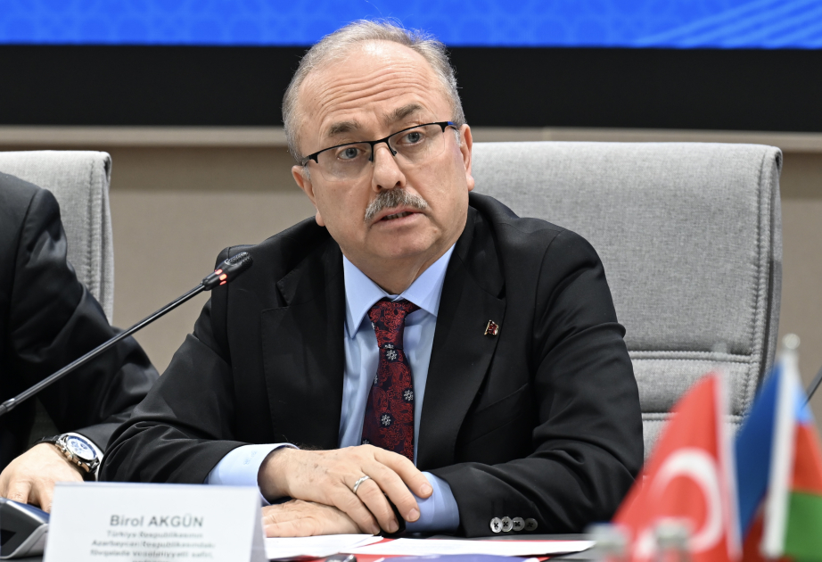 Sefir: “Bir millet, iki dovlet” suarini dile getiren ve bize miras qoyan Heyder Eliyevdir